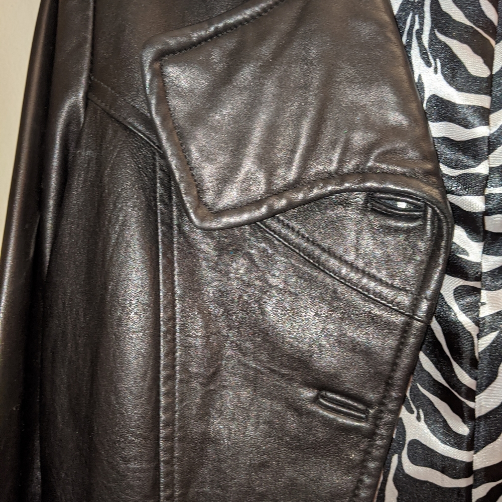 Leather jacket - Picture 6 of 7